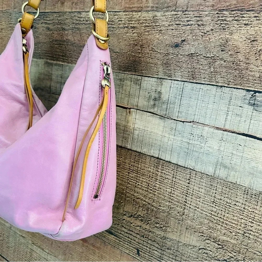 Hobo International Delilah Pink Leather Shoulder Convertible Bag - Picture 4 of 12